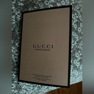 New! GUCCI Foundation x 5